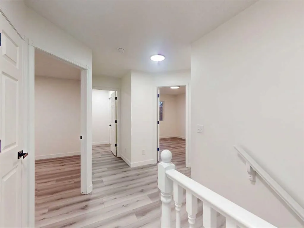 289 Canals Circle SW