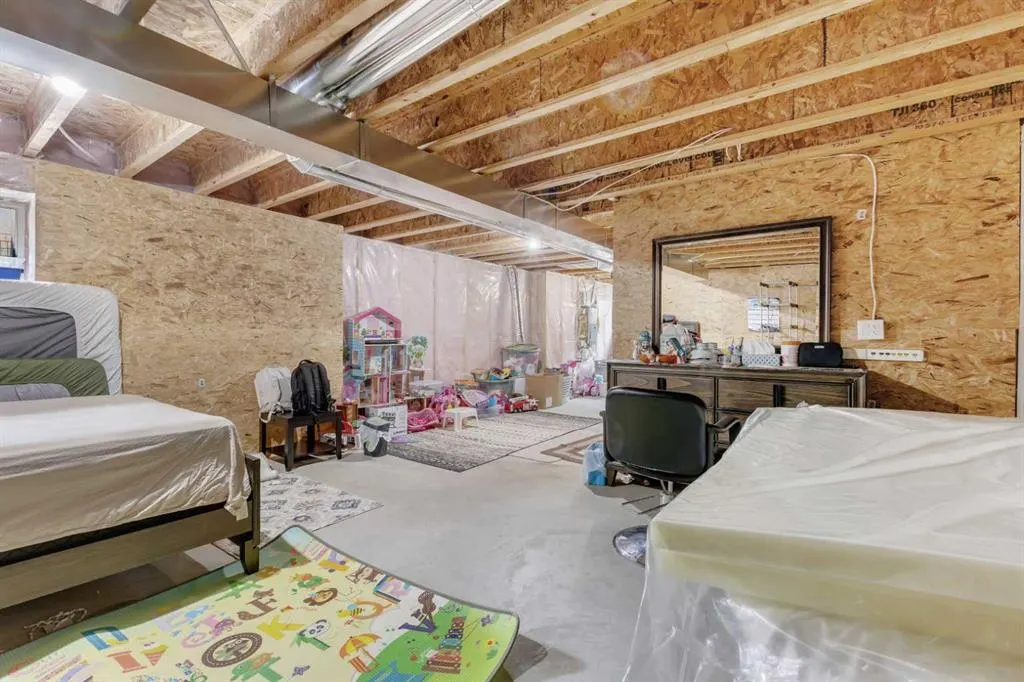 306 Skyview Ranch Road NE