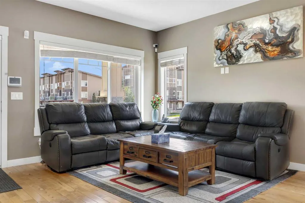 306 Skyview Ranch Road NE