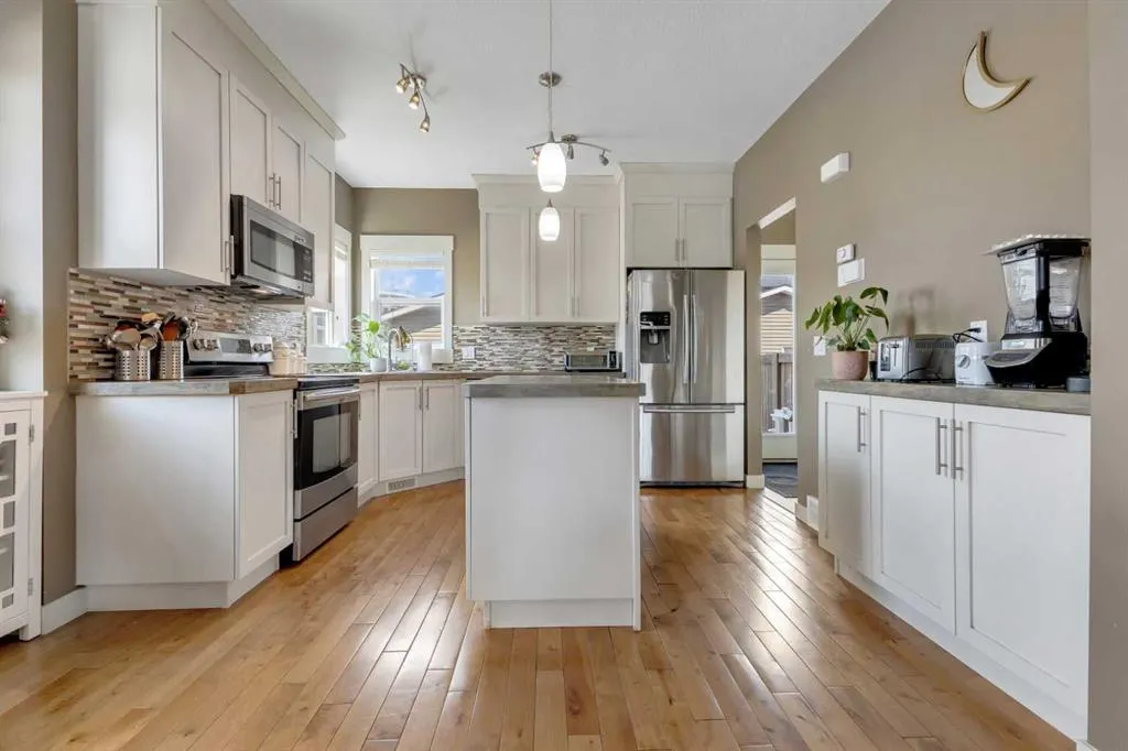 306 Skyview Ranch Road NE