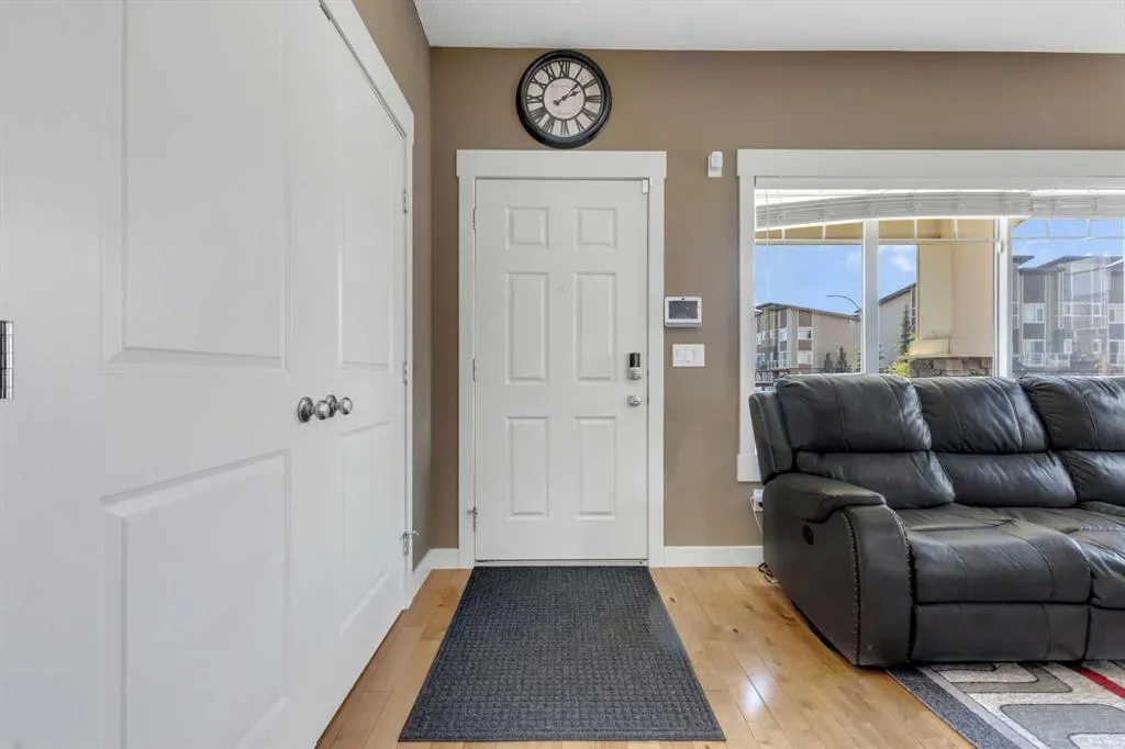 306 Skyview Ranch Road NE