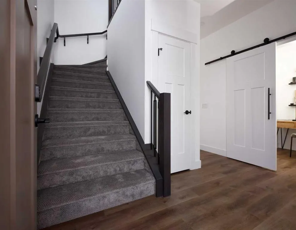 109 Monterey Place SE