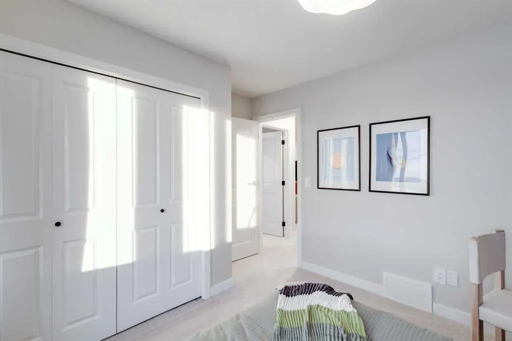 112 Sundown Crescent