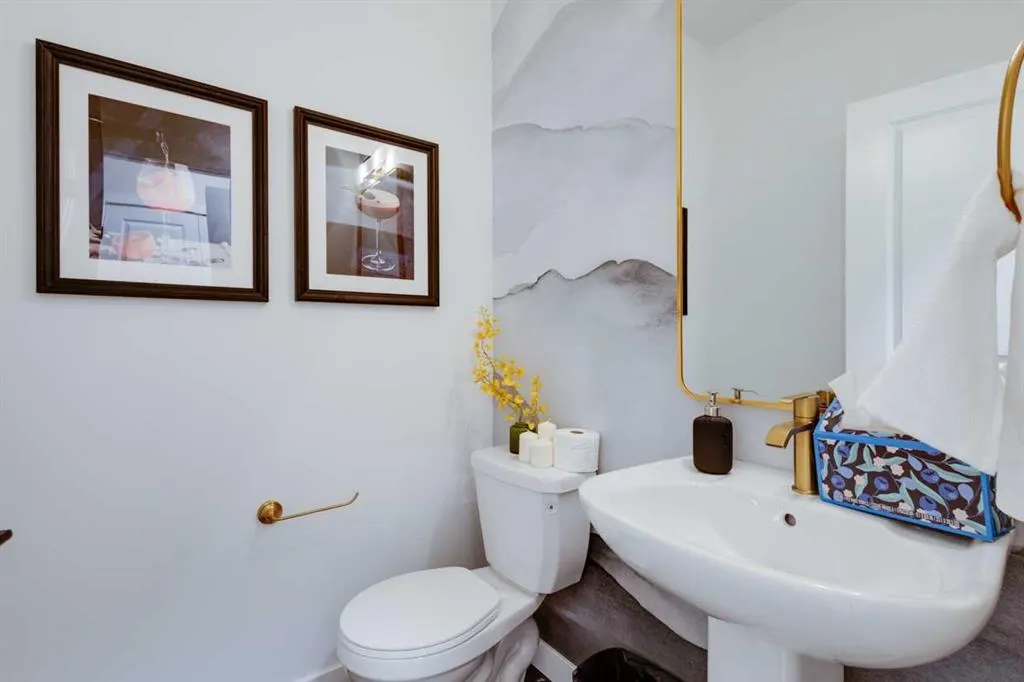 112 Sundown Crescent