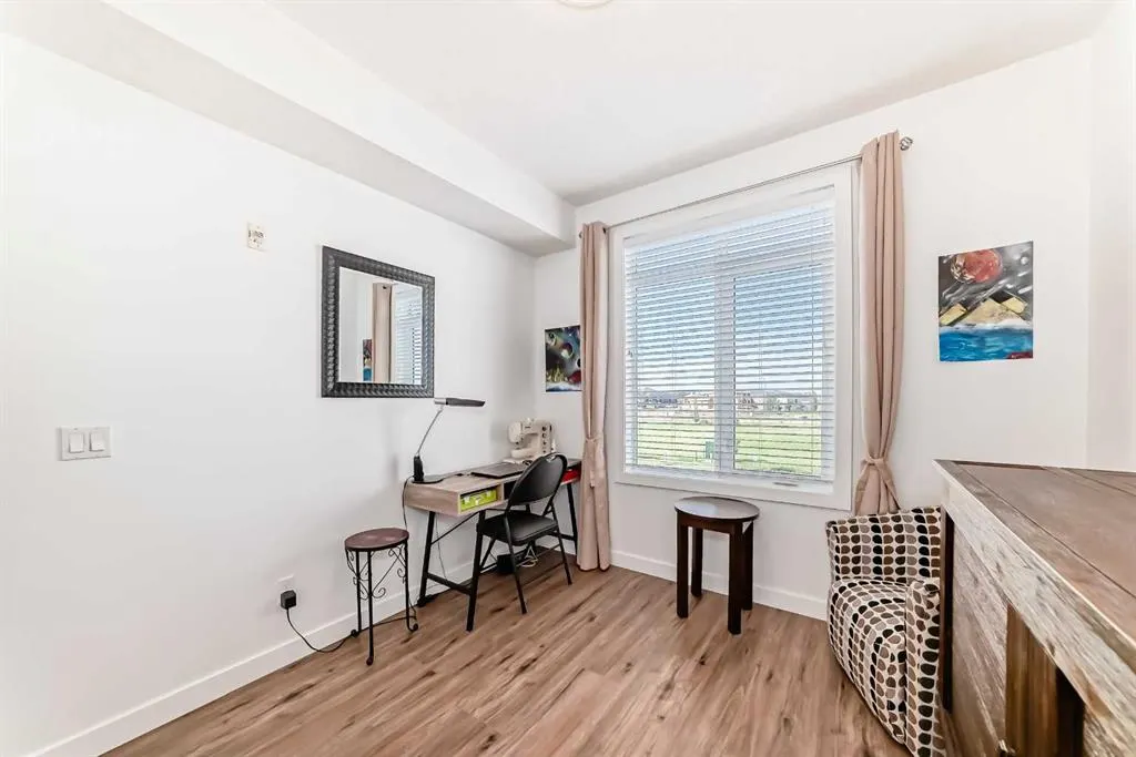 1005A Westmount Drive, #213