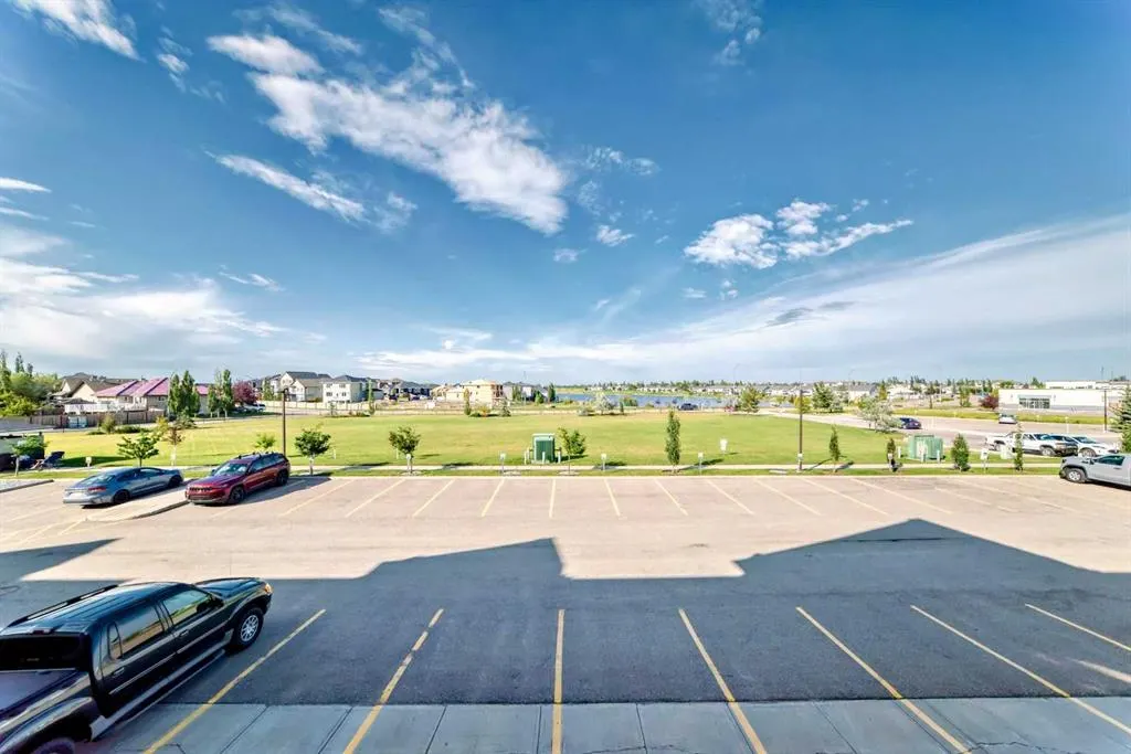 1005A Westmount Drive, #213