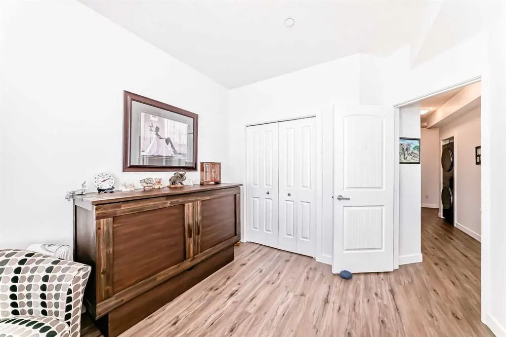 1005A Westmount Drive, #213