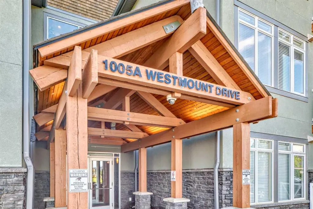 1005A Westmount Drive, #213