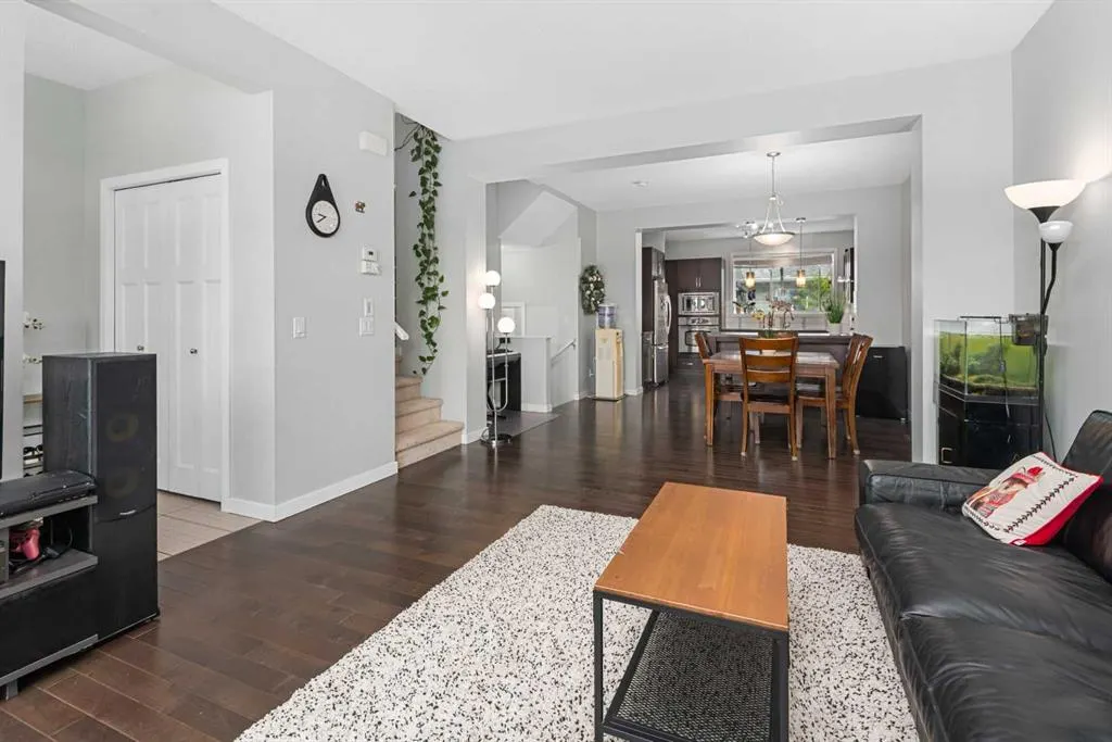1251 New Brighton Park SE