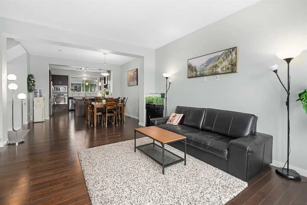 1251 New Brighton Park SE