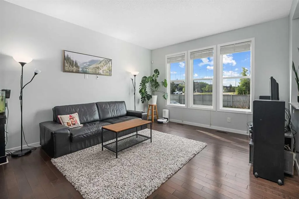 1251 New Brighton Park SE