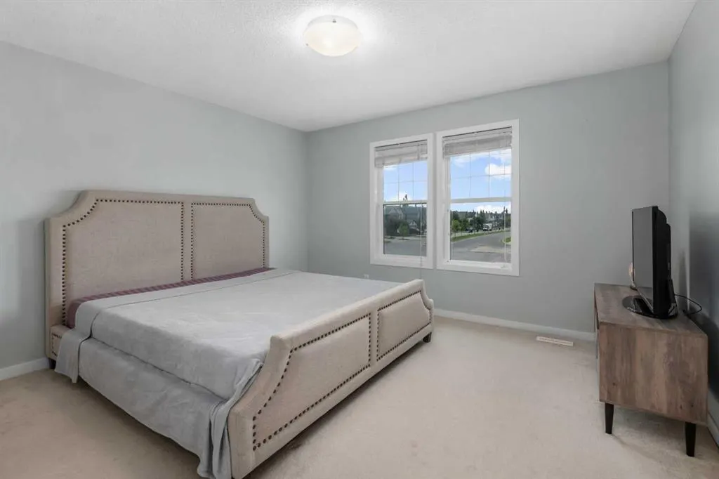 1251 New Brighton Park SE