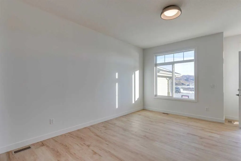 403 Clydesdale Avenue