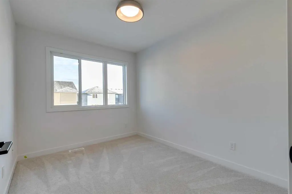 403 Clydesdale Avenue