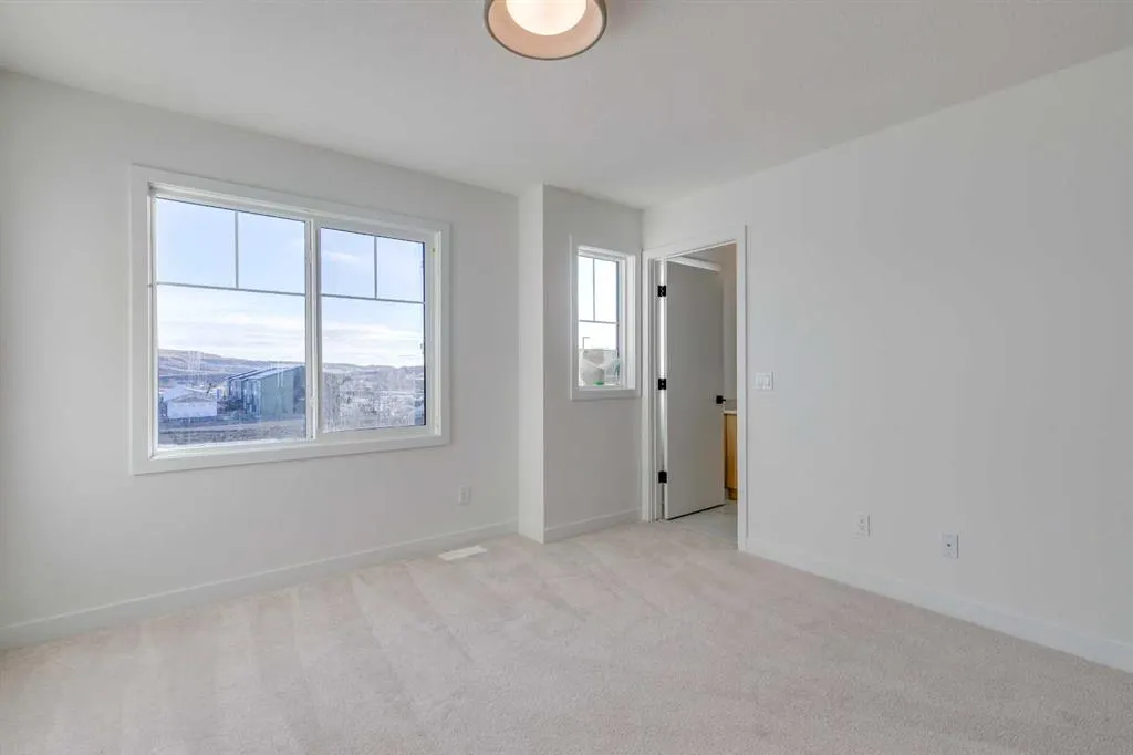 403 Clydesdale Avenue