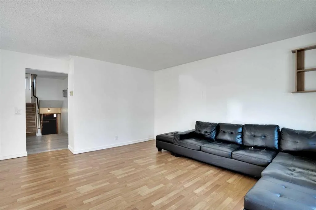 18 Erin Ridge Road SE