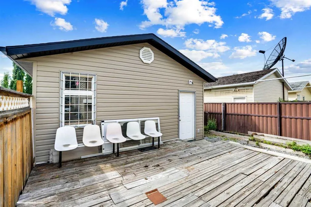 18 Erin Ridge Road SE