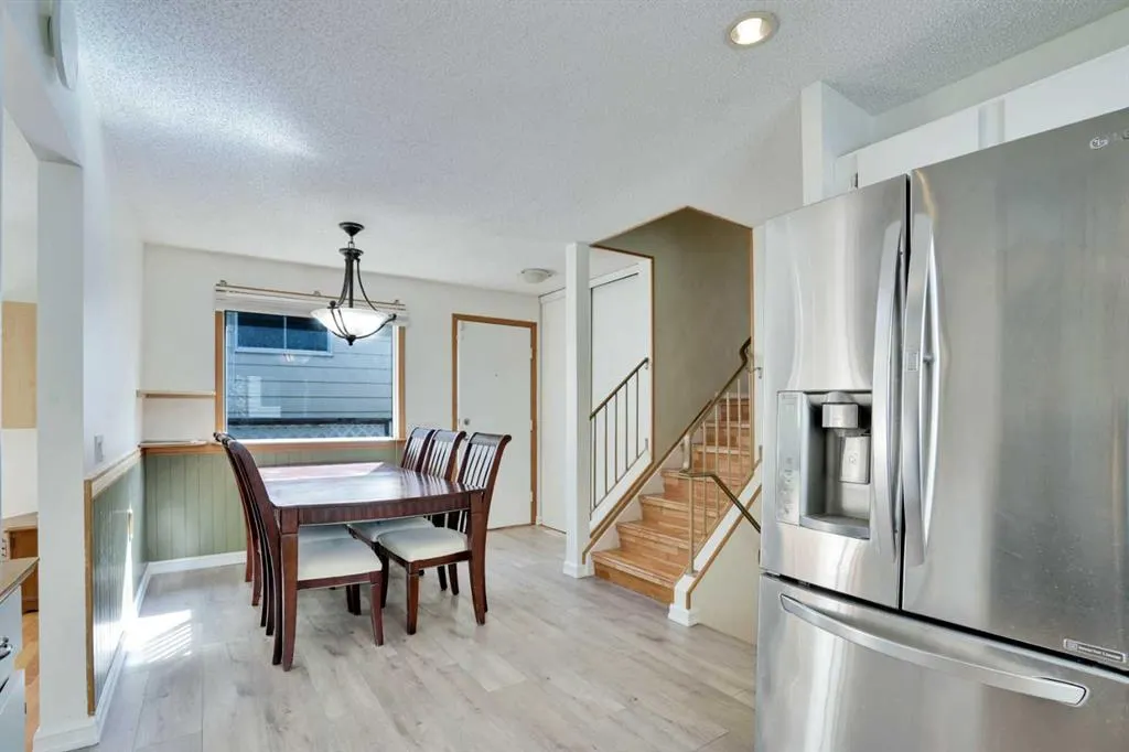 18 Erin Ridge Road SE