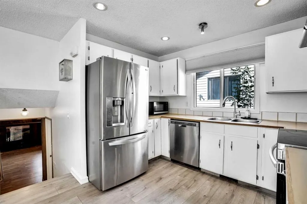 18 Erin Ridge Road SE