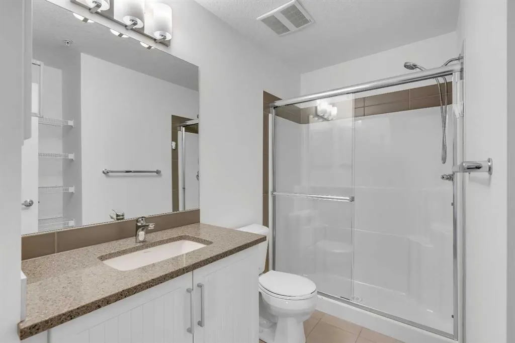 30 Mahogany Mews SE, #220