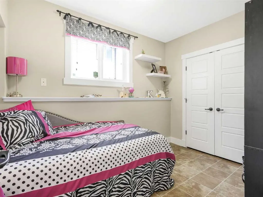 182 Strathmore Lakes Bend