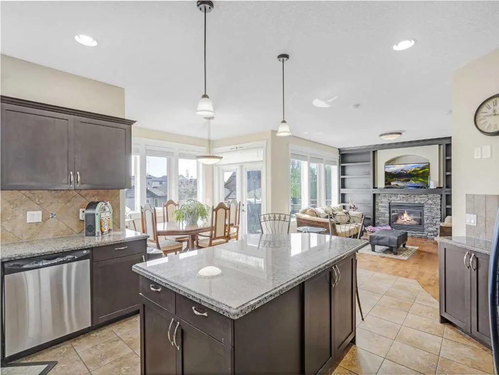 182 Strathmore Lakes Bend