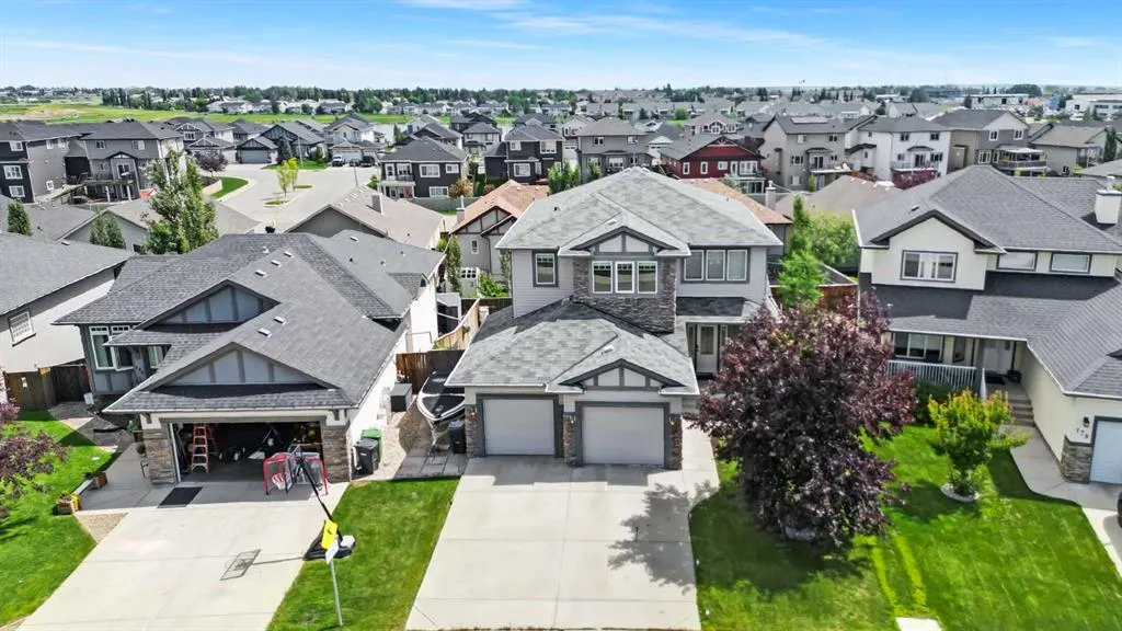182 Strathmore Lakes Bend