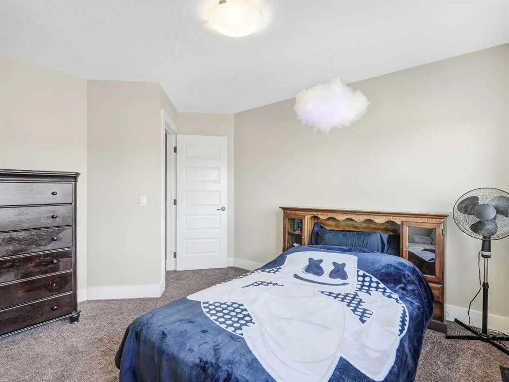 182 Strathmore Lakes Bend