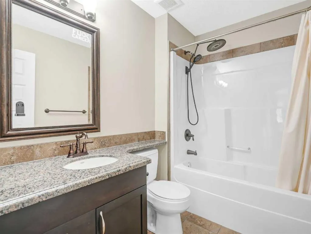 182 Strathmore Lakes Bend