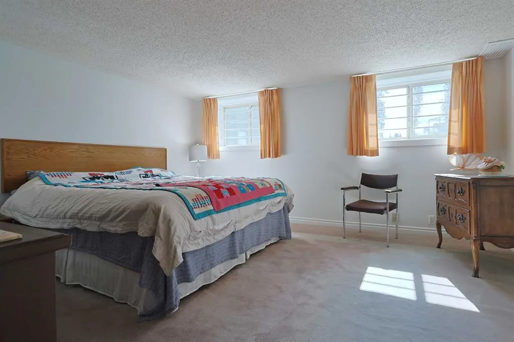 1901 Varsity Estates Drive NW, #18