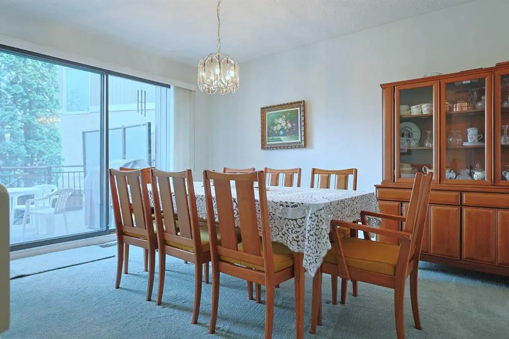 1901 Varsity Estates Drive NW, #18