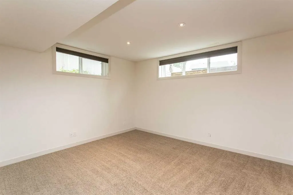 26 Vienna Close