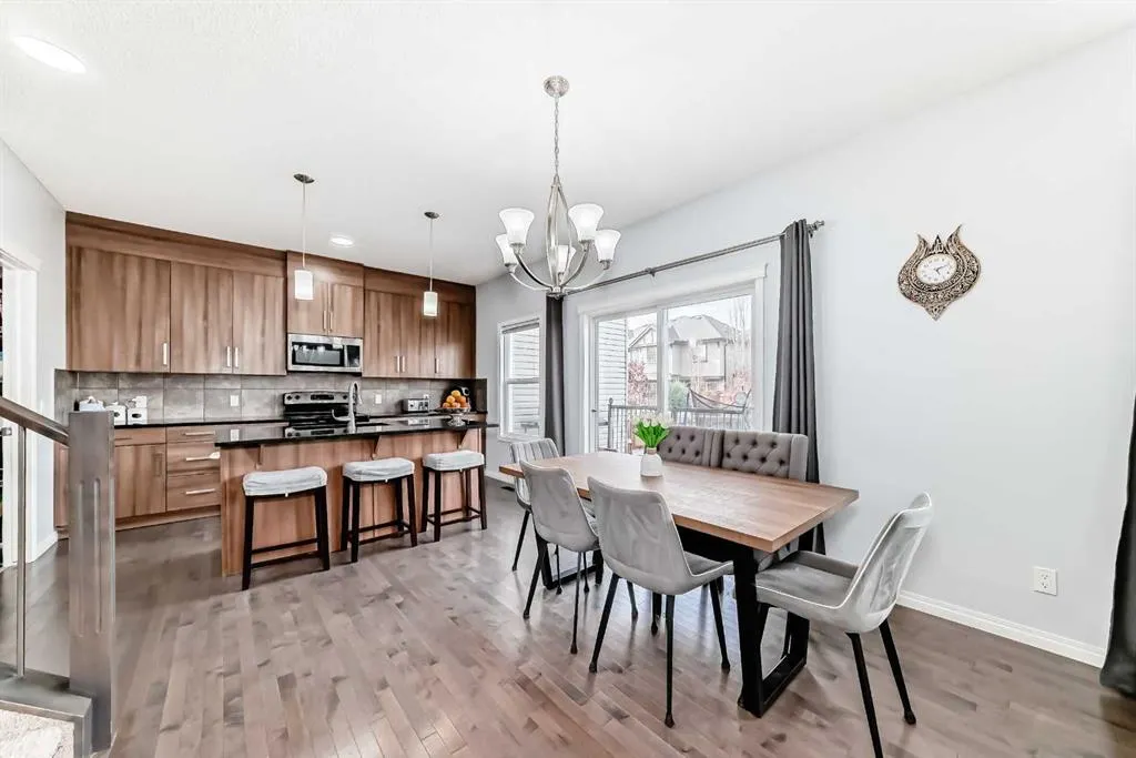 2357 Baywater Crescent SW