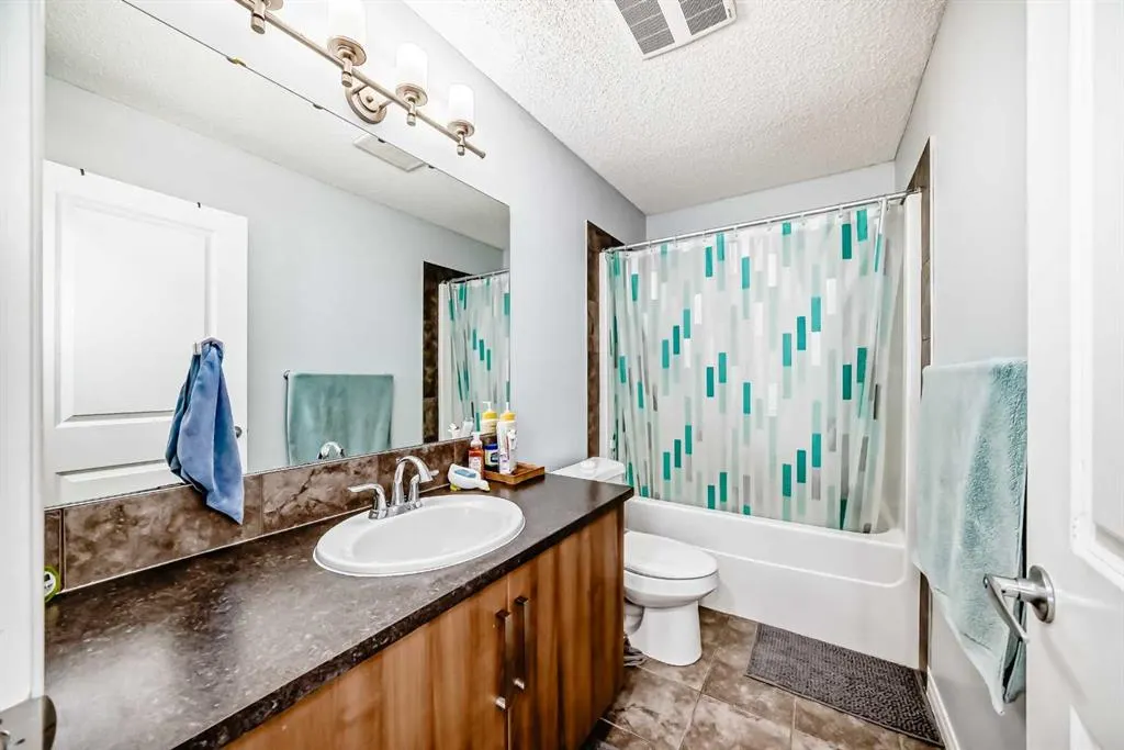 2357 Baywater Crescent SW