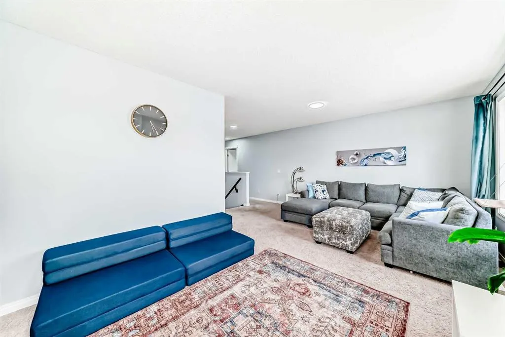 2357 Baywater Crescent SW