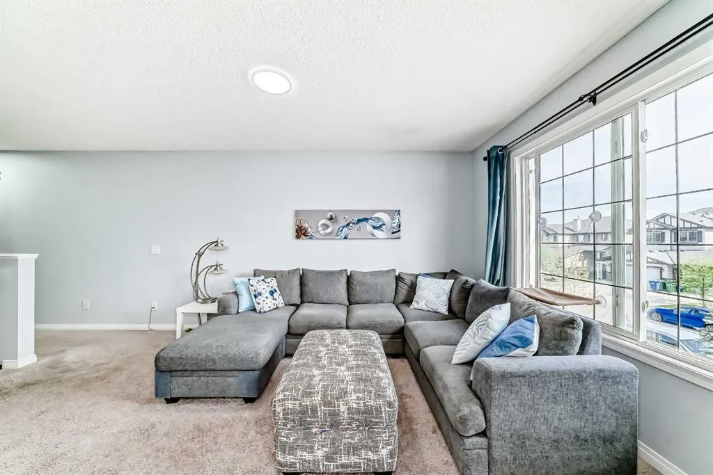 2357 Baywater Crescent SW
