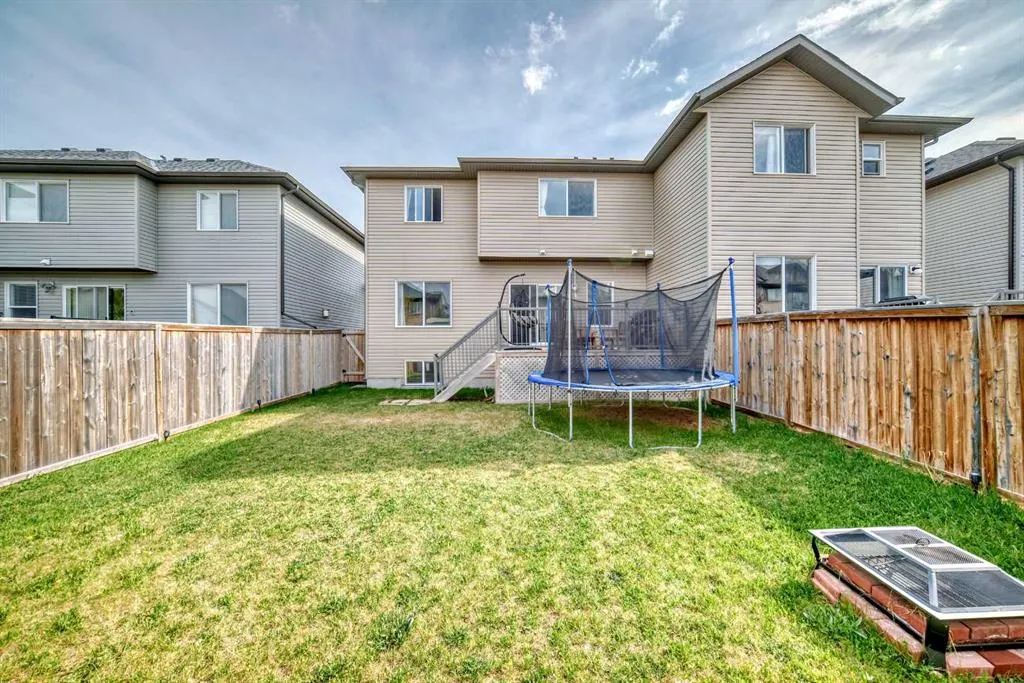 2357 Baywater Crescent SW