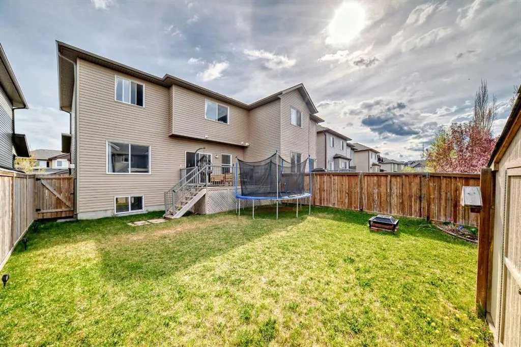 2357 Baywater Crescent SW