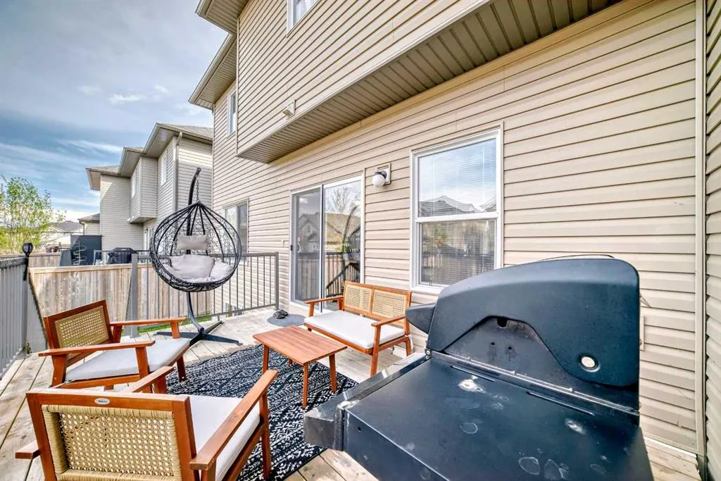 2357 Baywater Crescent SW