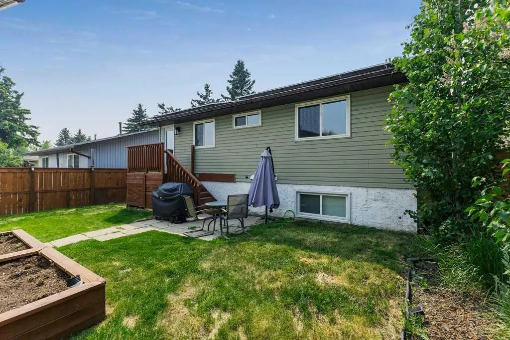 1718 Summerfield Boulevard SE