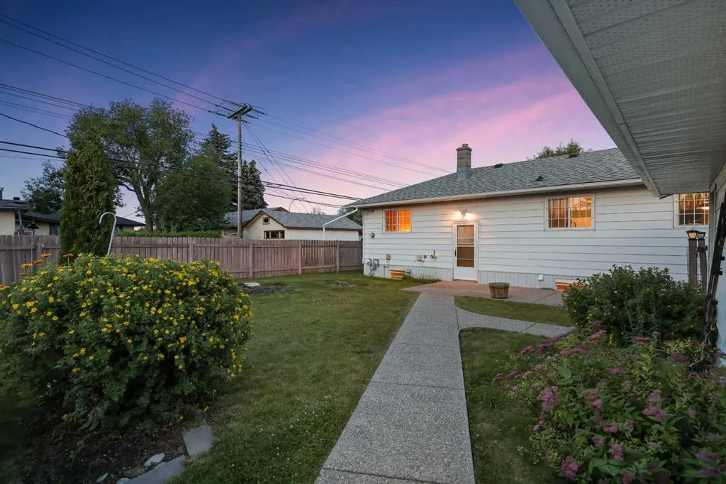 10 Glamorgan Drive SW