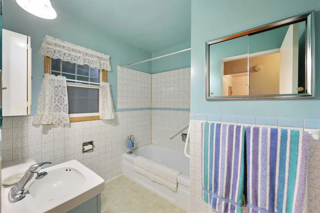 10 Glamorgan Drive SW