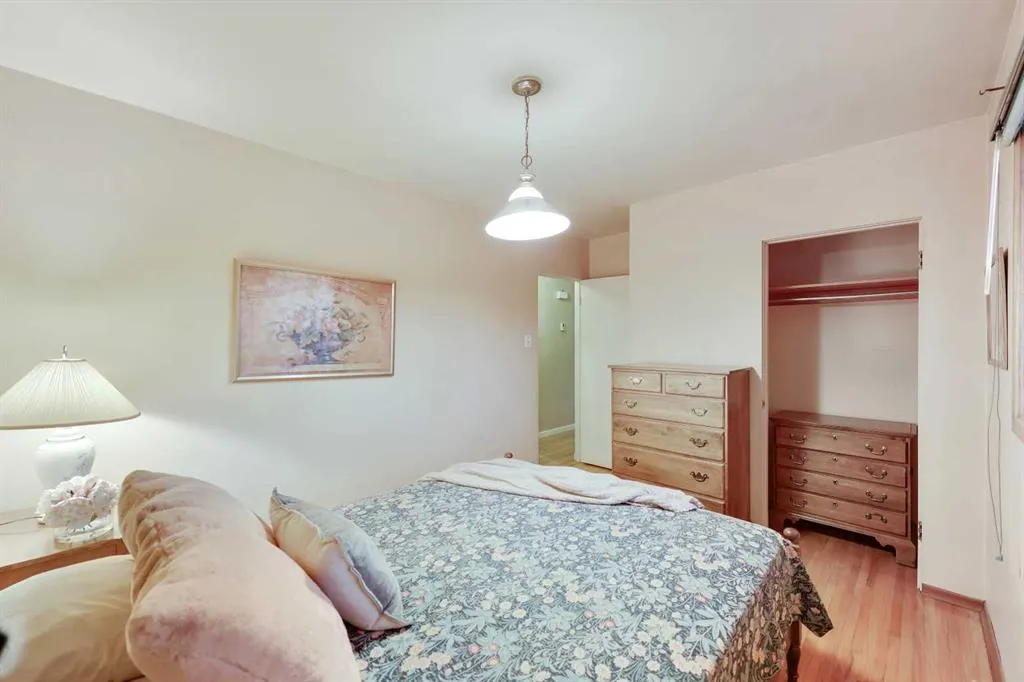 10 Glamorgan Drive SW