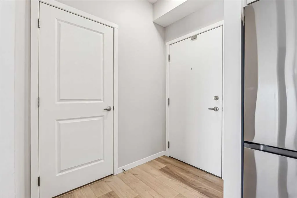 40 Carrington Plaza NW, #420