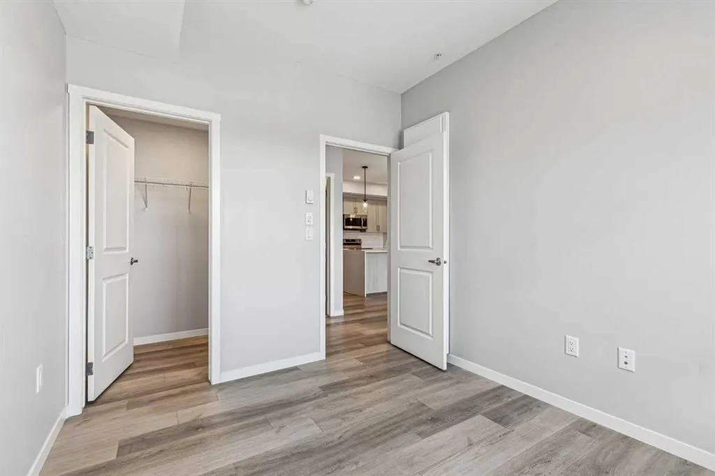40 Carrington Plaza NW, #420