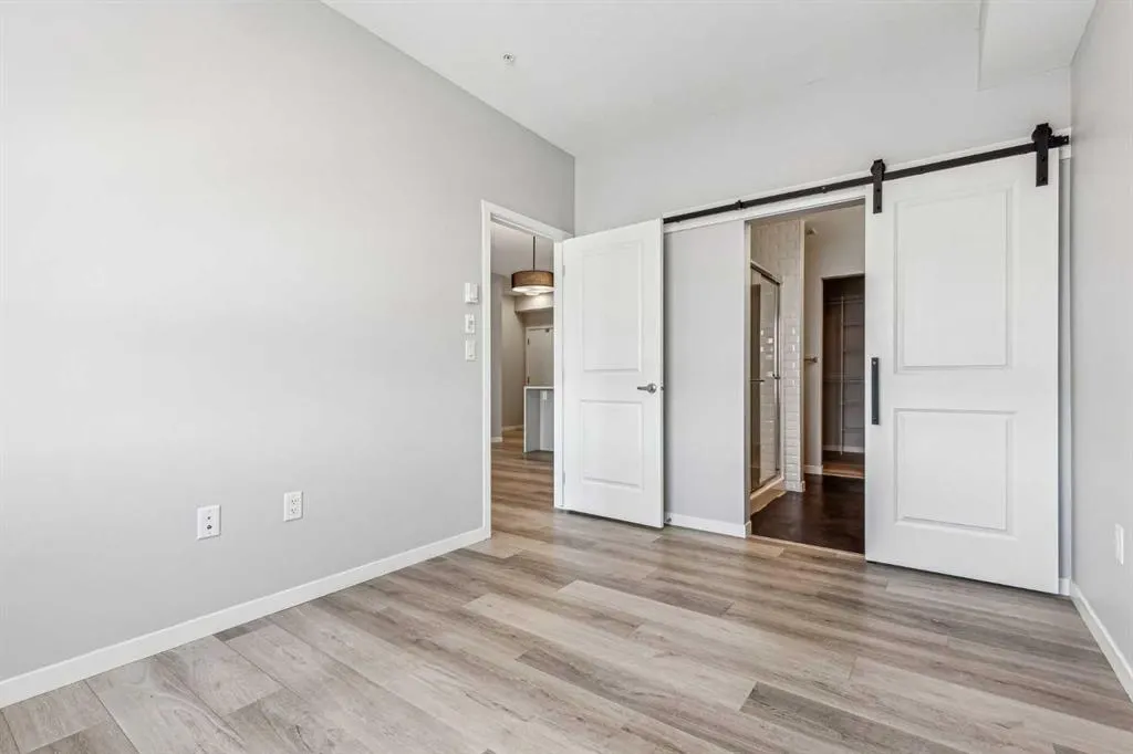 40 Carrington Plaza NW, #420