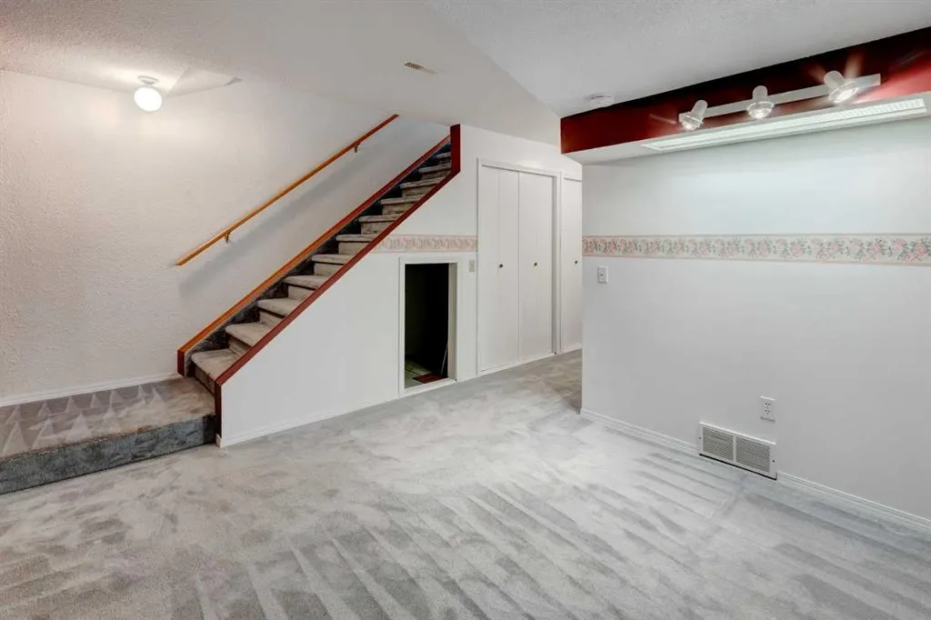 328 Maple Tree Way
