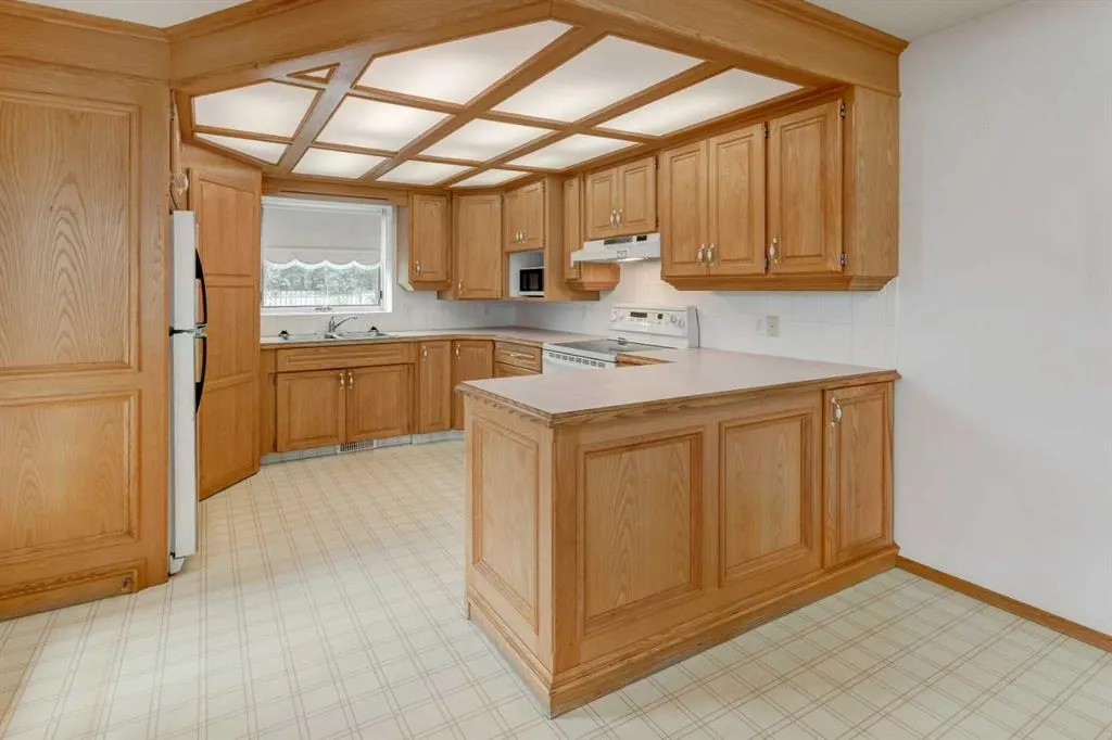 328 Maple Tree Way