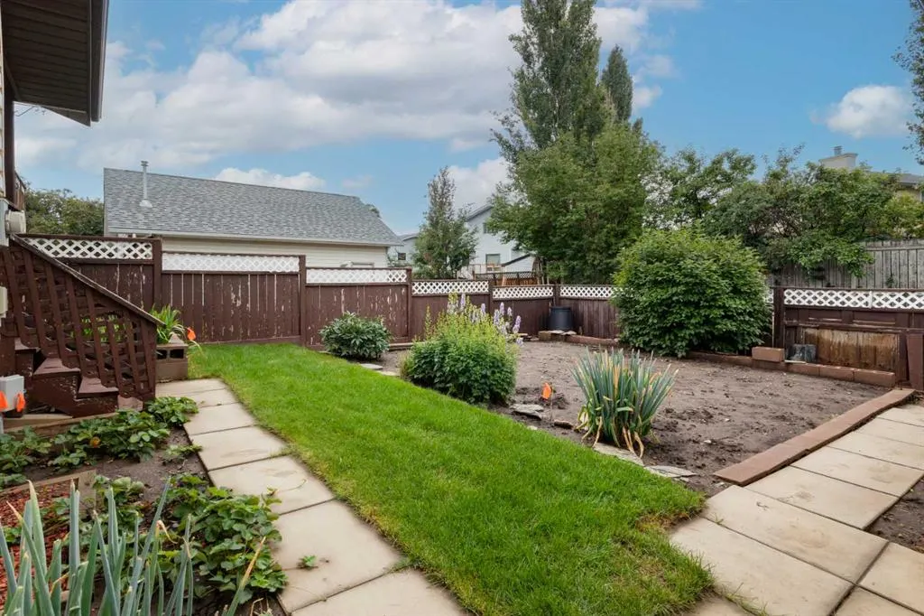 328 Maple Tree Way