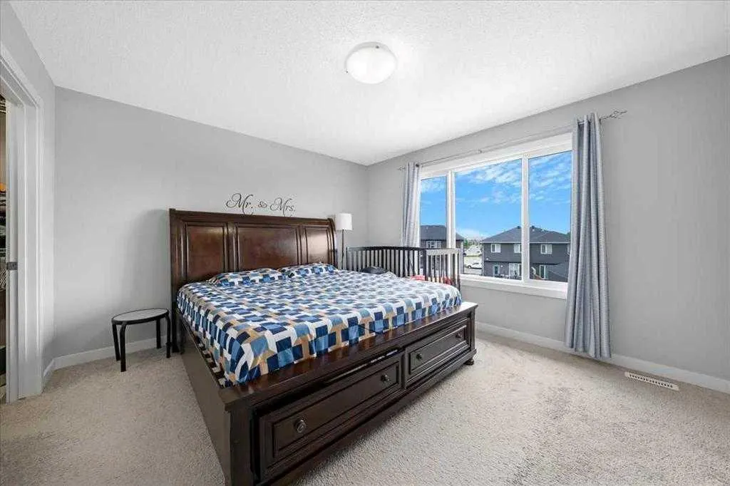 149 RAVENSTERN Crescent SE